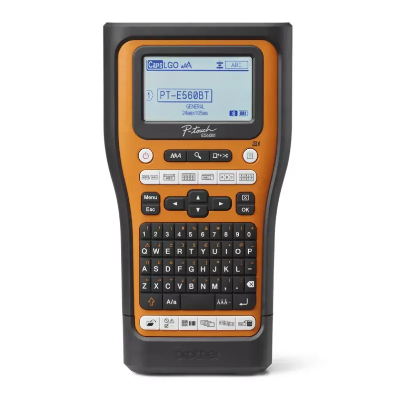 PTE560BTVP - Rotuladora eletrónica profissional com conexão a PC e Bluetooth para eletricistas e instaladores. Larguras de fitas: 3,5 / 6 / 9 / 12 / 18 / 24mm. Teclado QWERTY - 4 fitas incluídas (TZe-S651, TZe-S251, TZe-S241 e TZe-FX231)