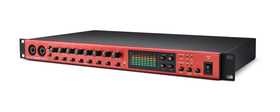 Pre Amplificador Mic Focusrite Clarett+ OctoPre