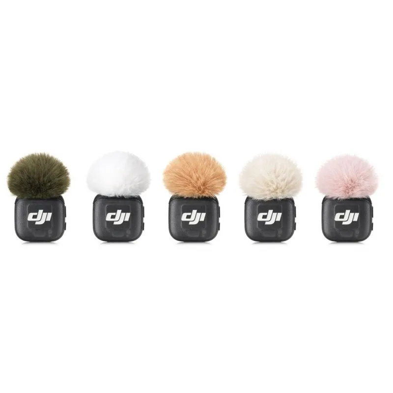 Microfone DJI Mic 3 com protetores de vento multicoloridos para gravação