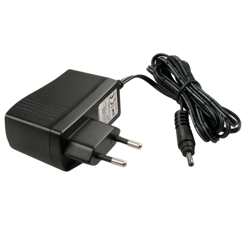 Adaptador e Transformador Lindy 70227 Preto