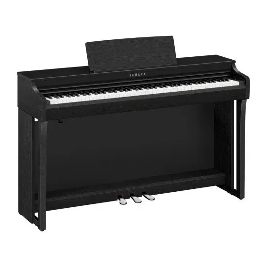 Yamaha Clavinova CLP 825 Black
