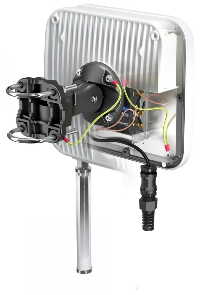 QuWireless QuMax network antenna Directional antenna 7 dBi A240M
