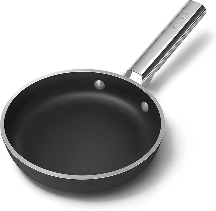 Frigideira SMEG FPF2002BLM Preto (20 cm - 1,5 L)