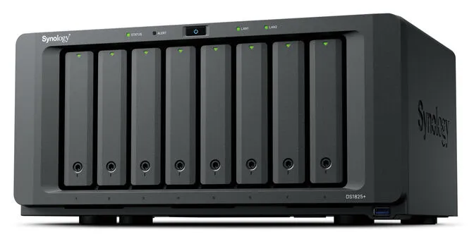 NAS Synology Disk Station DS1825+ - 8 Baías - CPU 4-Core AMD Ryzen V1500B - 8GB RAM