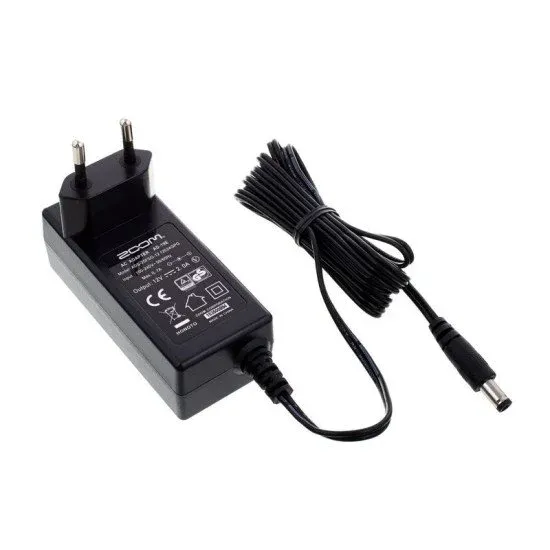 Zoom ALIMENTADOR 12v AD 19