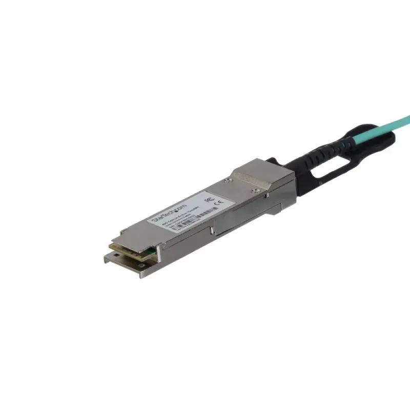 StarTech.com MSA Uncoded Compatible 10m/32.8ft 40G QSFP+ to QSFP+ AOC Cable, 40 GbE QSFP+ Active Optical Fiber, 40 Gbps QSFP Plus/Transceiver Module Cable, 40GE QSFP+ Active Optical Cable - Lifetime Warranty (QSFP40GAO10M) - Cabo de ligação directa 4