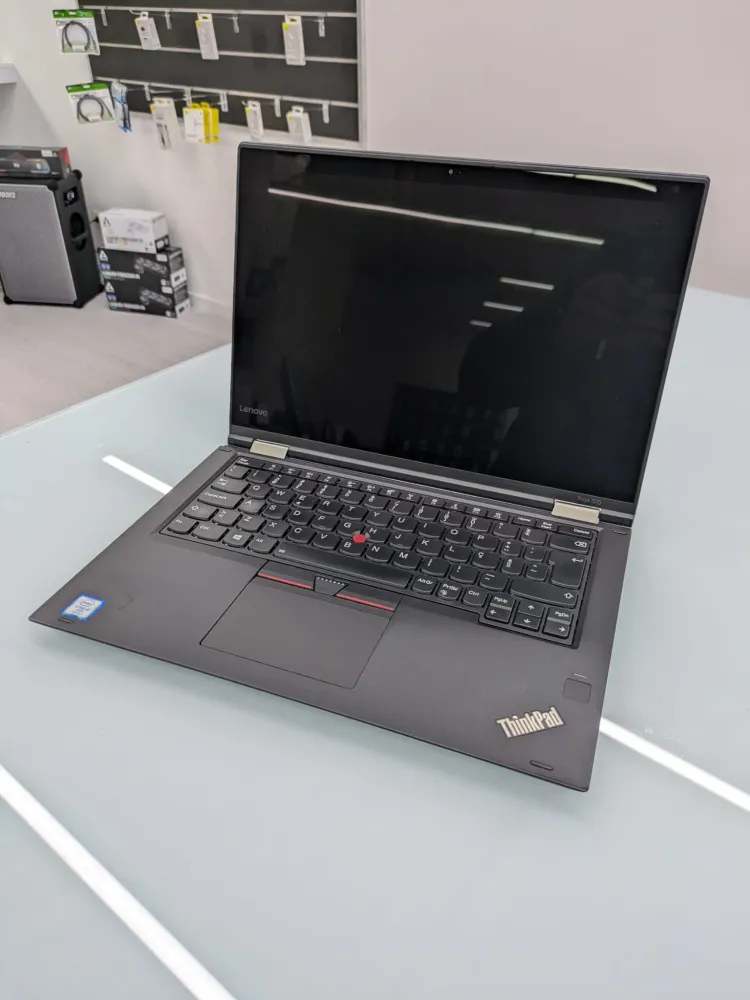 Portátil Lenovo ThinkPad Yoga 370 i5-7300U 13.3" Touch 8 GB 512 GB SSD W11 Pro